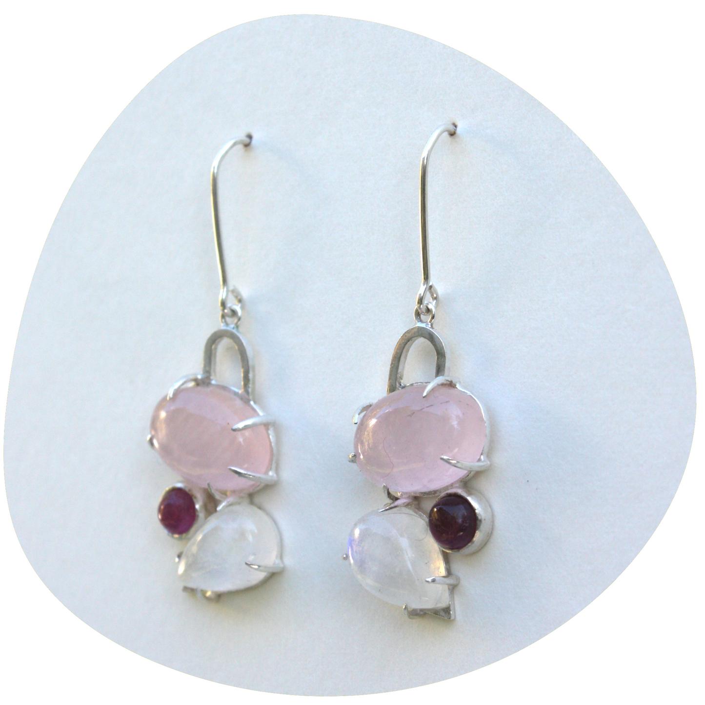 Totem Array Earrings Rose Quartz
