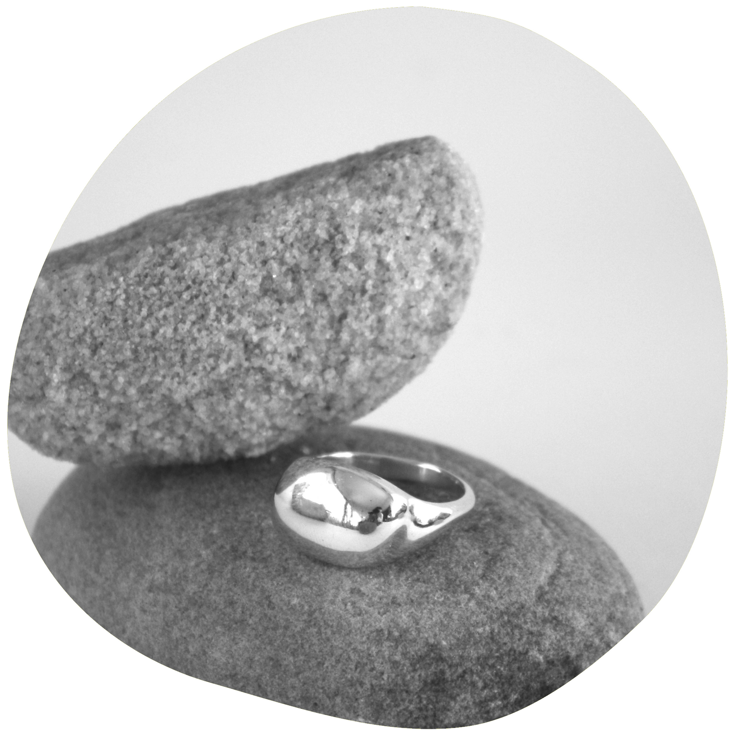 Echo Drift Ring